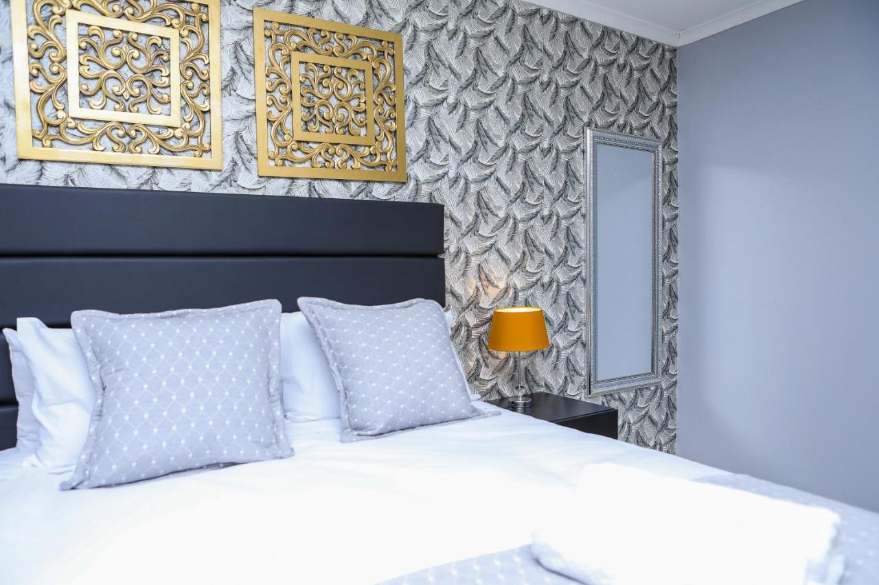 Delux Guesthouse Volksrust Екстериор снимка