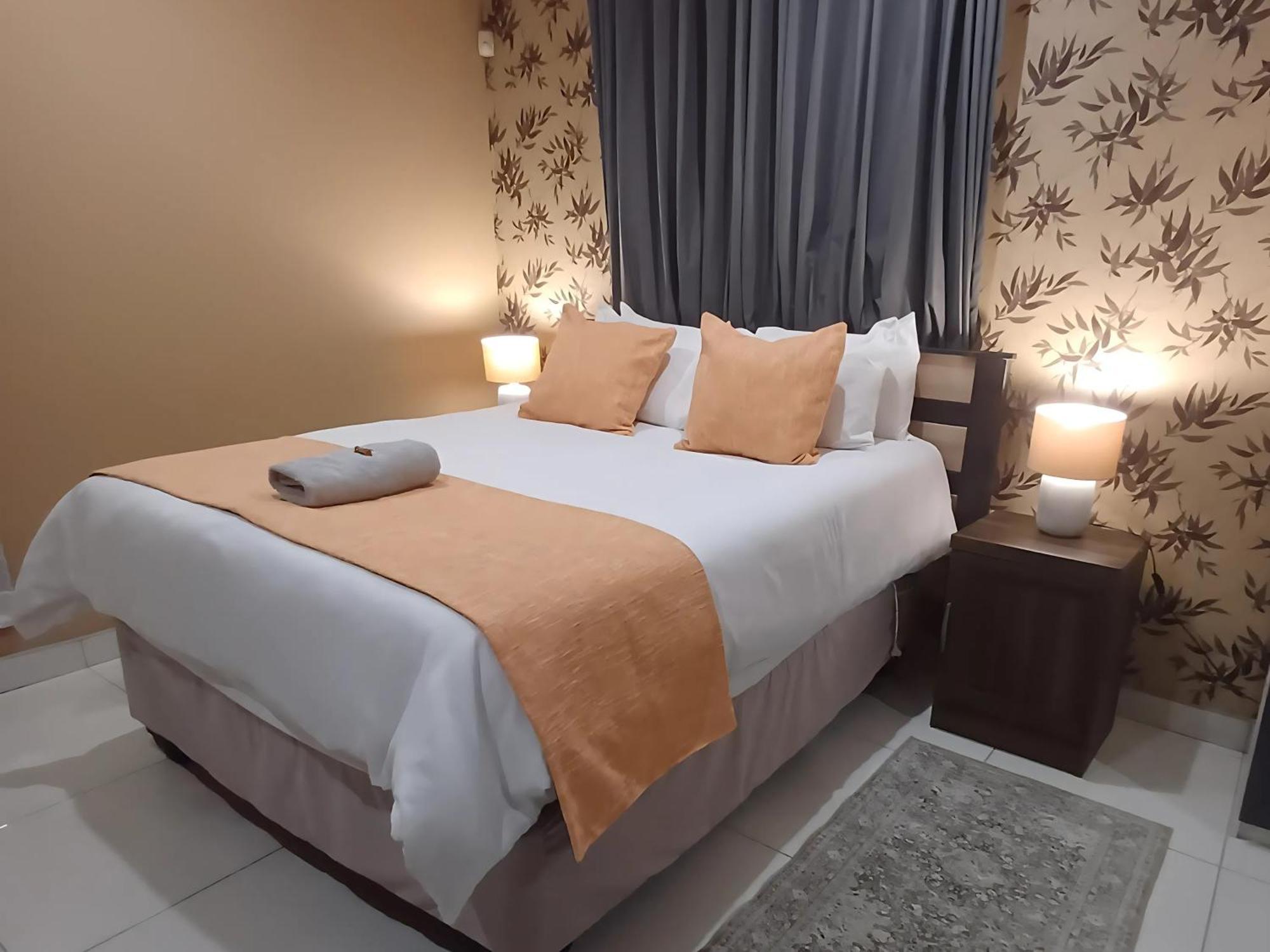 Delux Guesthouse Volksrust Екстериор снимка