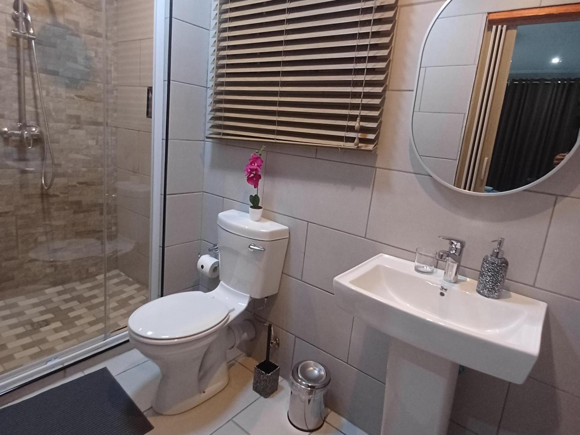 Delux Guesthouse Volksrust Екстериор снимка